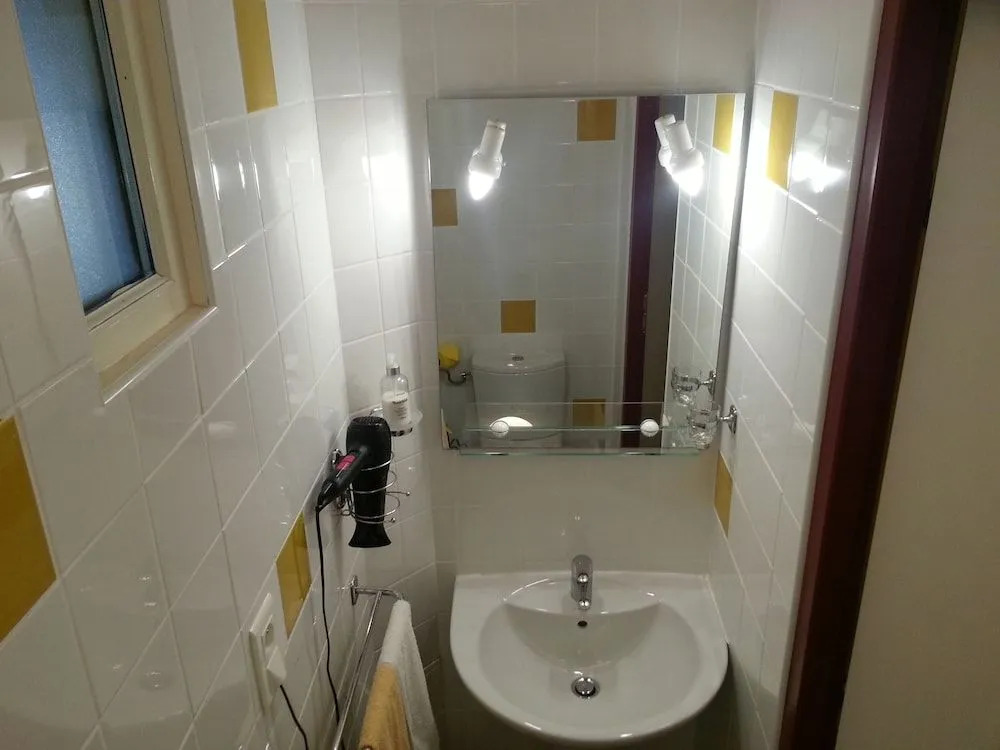 Chambres dHôtes Au Grillon Dort