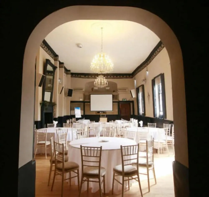 Crown Hotel