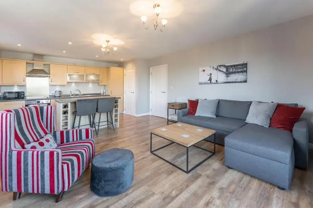 Luxury 2 Bed Apartment Parking by NEC Solihull