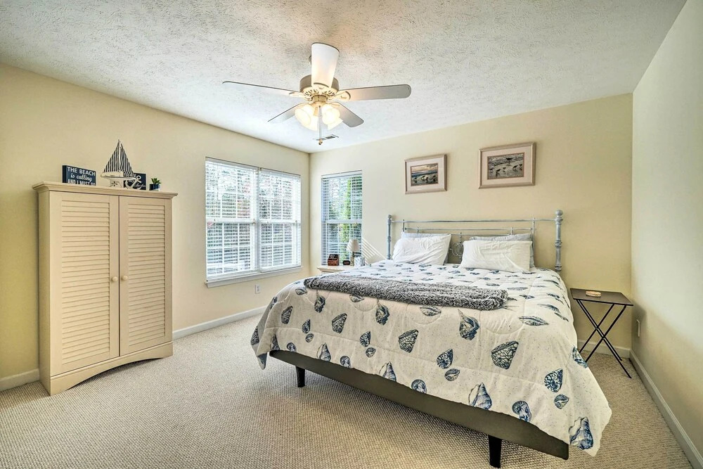 Shore2please: 4 Mi to Beach & Boat Rentals!