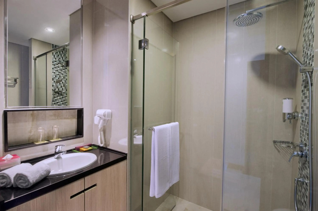 The Southern Hotel Surabaya Formerly Ibis Styles Surabaya Jemursari