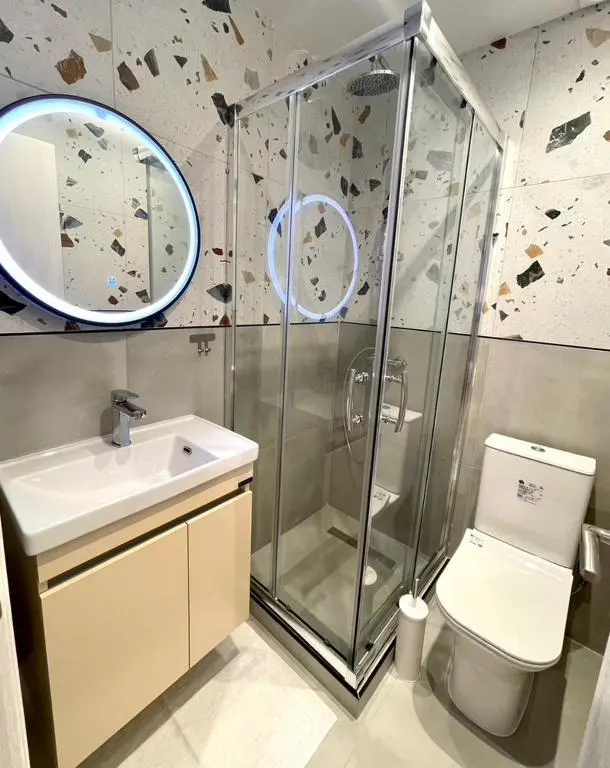 Agora Luxury Studios & Suites