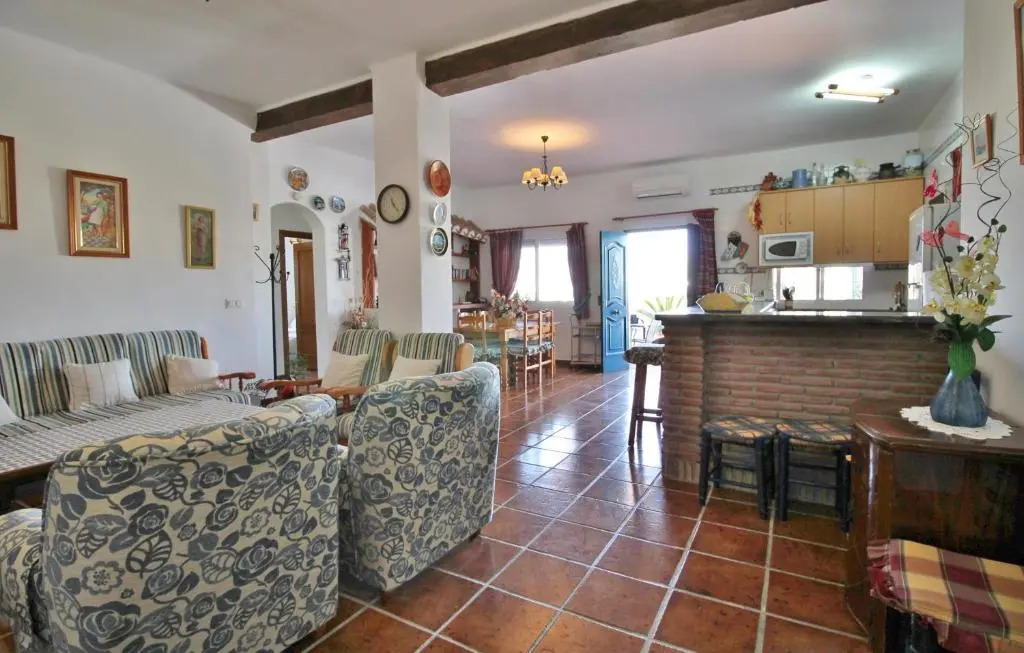 1003 Villa Cornocalejo