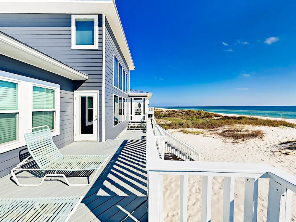 4050 Gulf Wind Ct Home by RedAwning