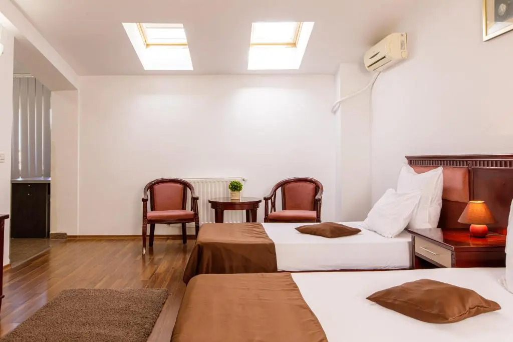 Lira Pacific Aparthotel