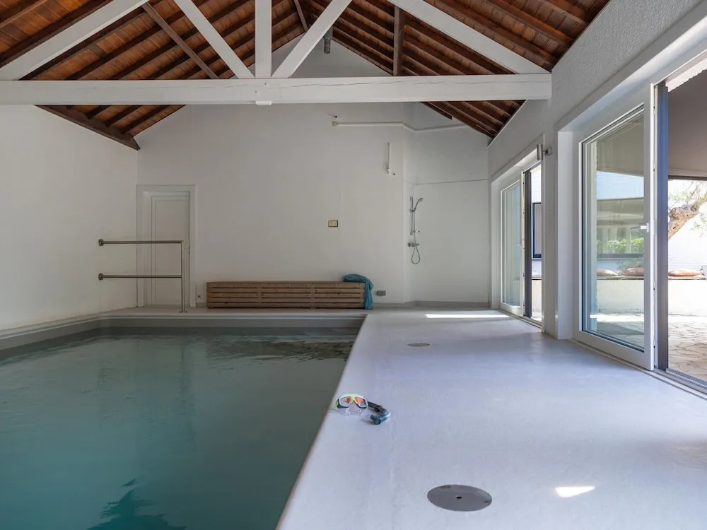 Heated Pool & Beach Access
