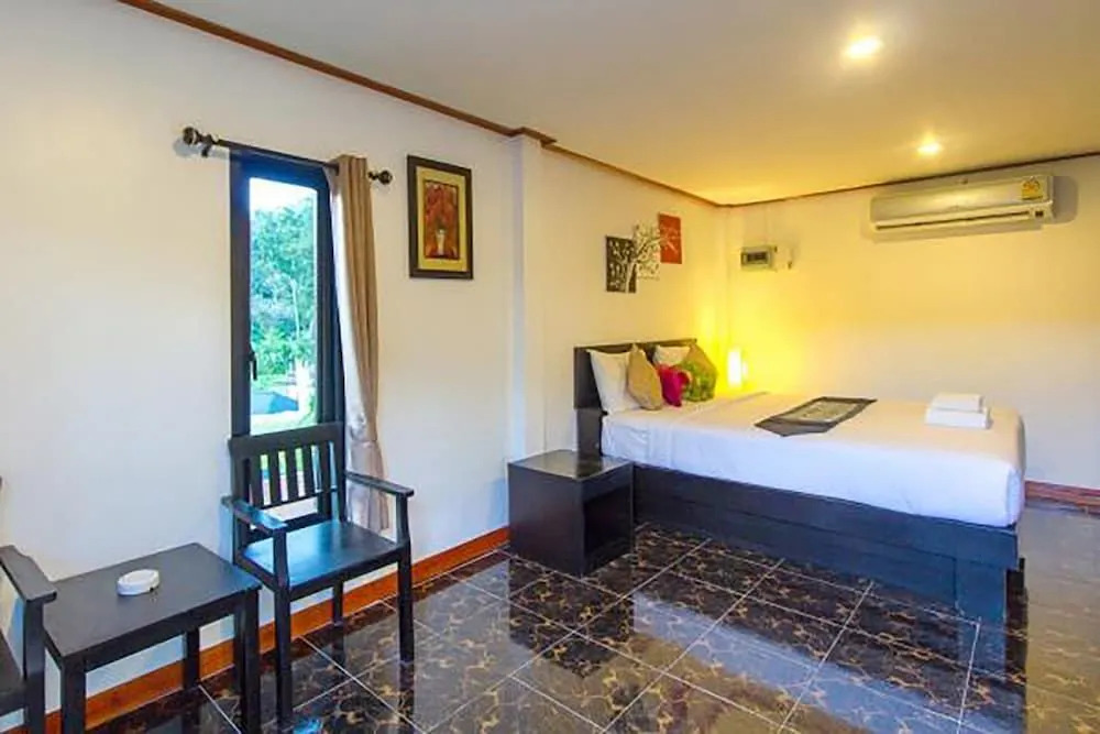 Naiharn Retreat Resort