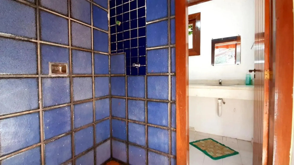 Casa Toscana 4 suítes, piscina e churrasqueira