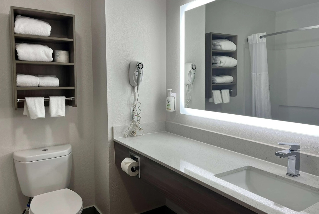 Baymont by Wyndham Indianapolis Northeast