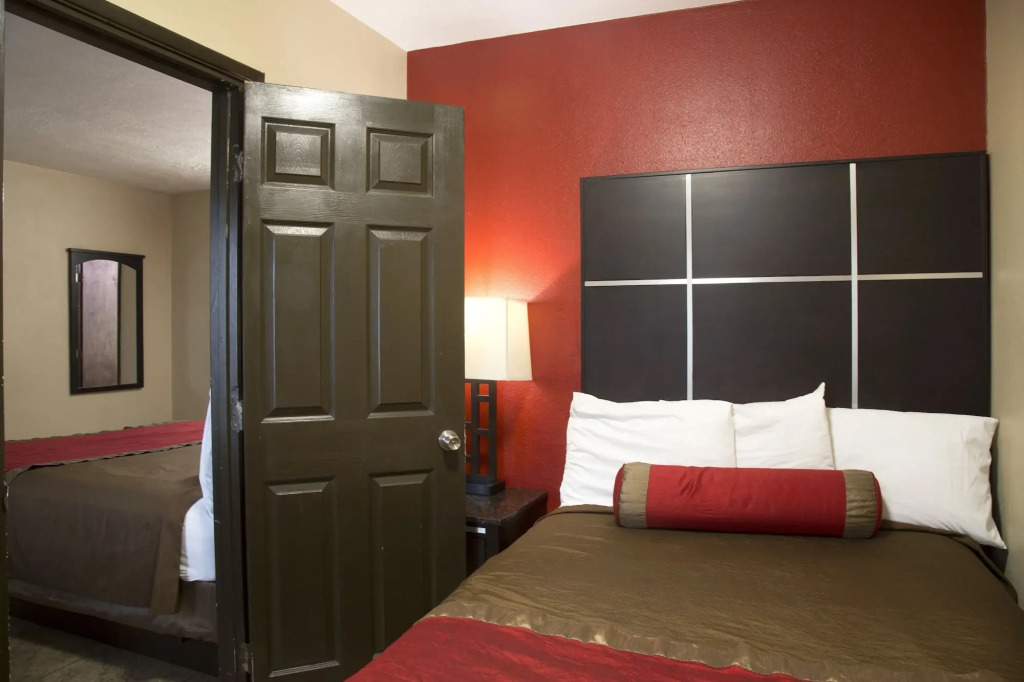 Harbor Inn & Suites Oceanside Marina Camp Pendleton
