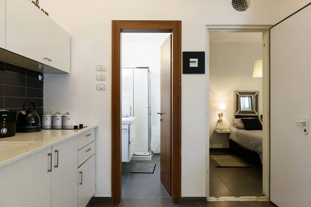 Ben Yehuda - Bograshov 1 BR with Terrace