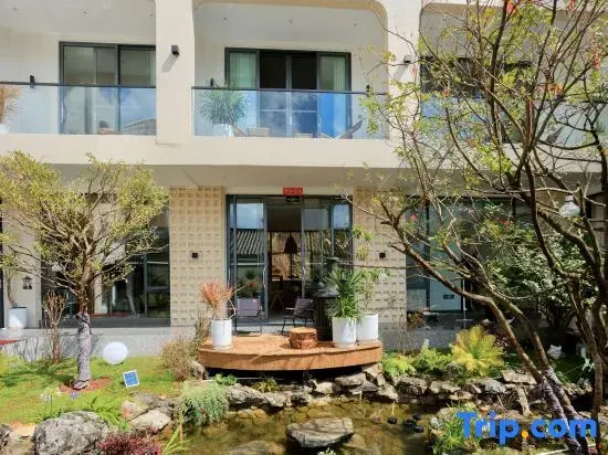Qieman Yuelai Homestay (Erhai Xiaoputu Branch)