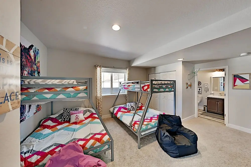 Granby Ranch 3br + Loft W/ Hot Tub Walk To Lifts 3 Bedroom Home