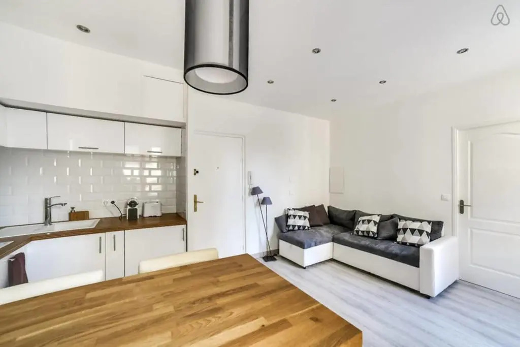 Very nice 1br ideally located close to Place Masséna in Nice Welkeys