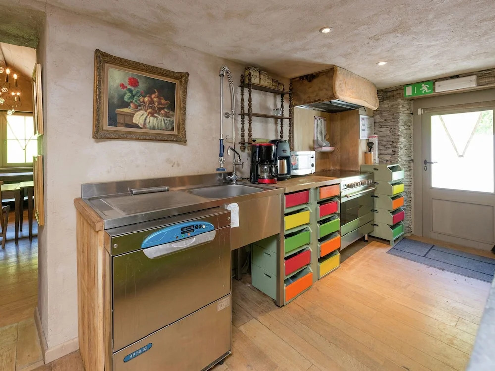 Magnificent Manor in Vresse-Sur-Semois with Sauna