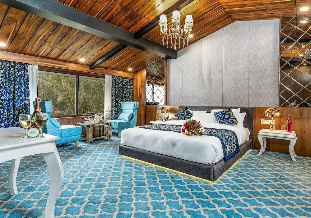 Hotel Snowland Srinagar