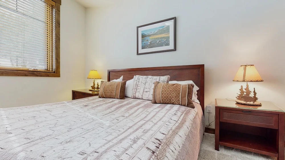 Woodwinds #1323 4 Bedroom Townhouse