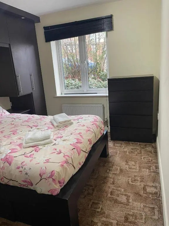 Vibrant Rooms in UXBRIDGE SK