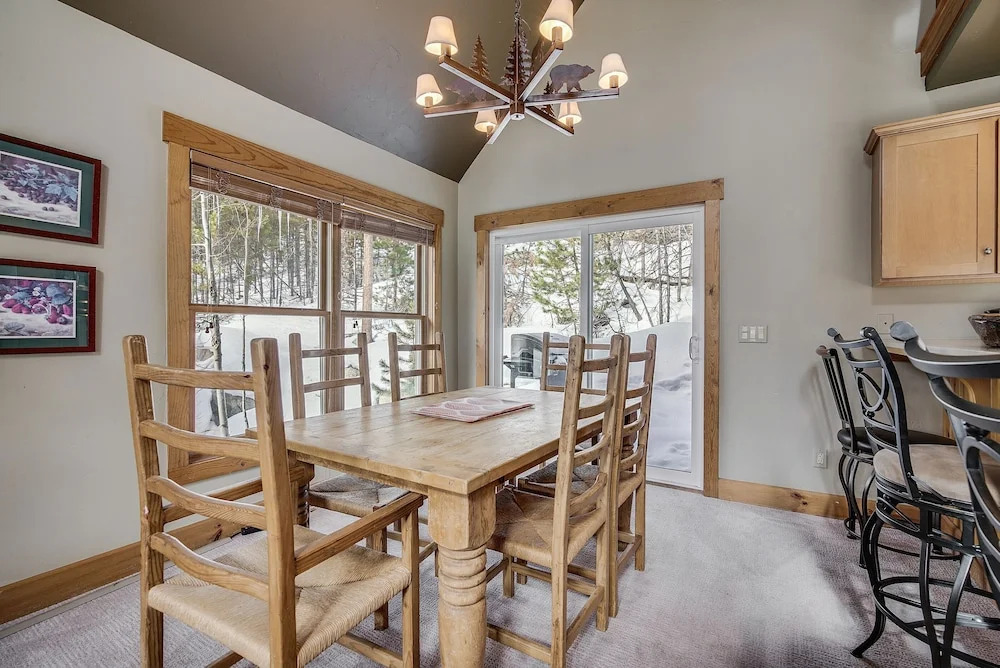 Cabin in the Pines 4