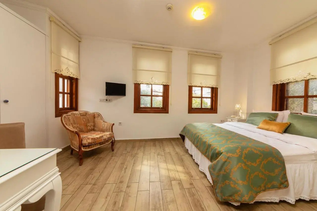 Zemira Garden Hotel