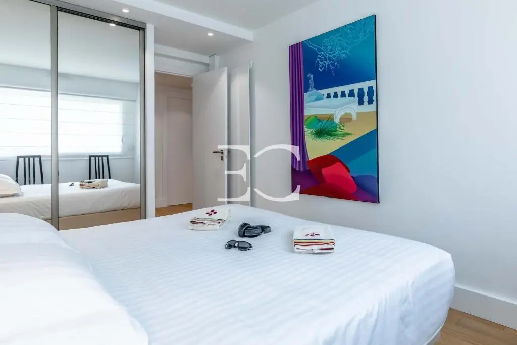 Easy Clés- Bright 3 bedrooms flat next to Les Halles with parking