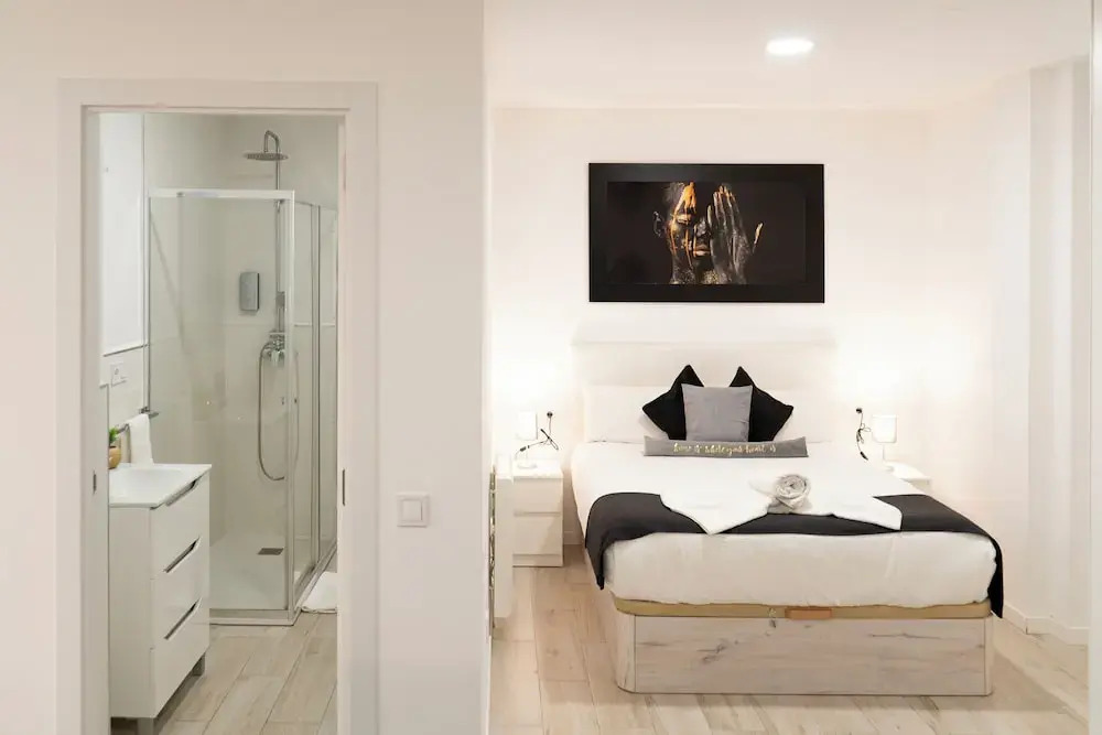 Plaza Castilla Apartments