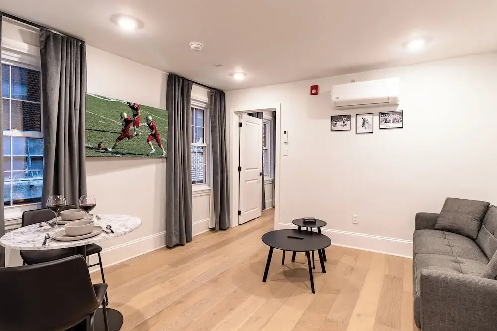 Thena Hotel - Spacious 1 BDRM
