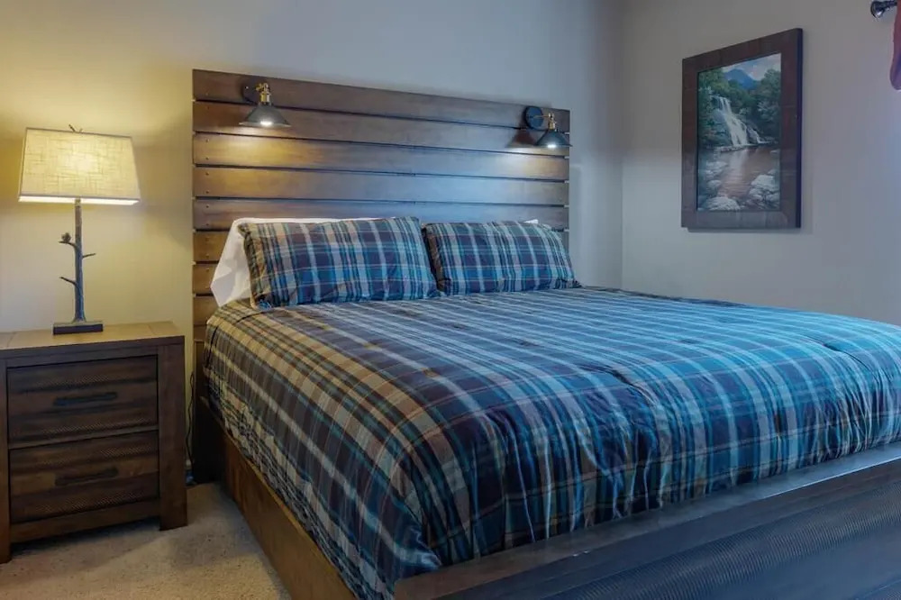 Cedar Lodge 503