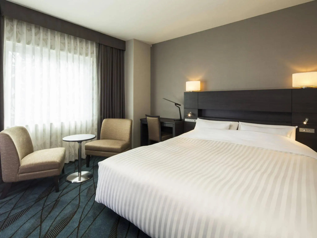JR-East Hotel Mets Kawasaki