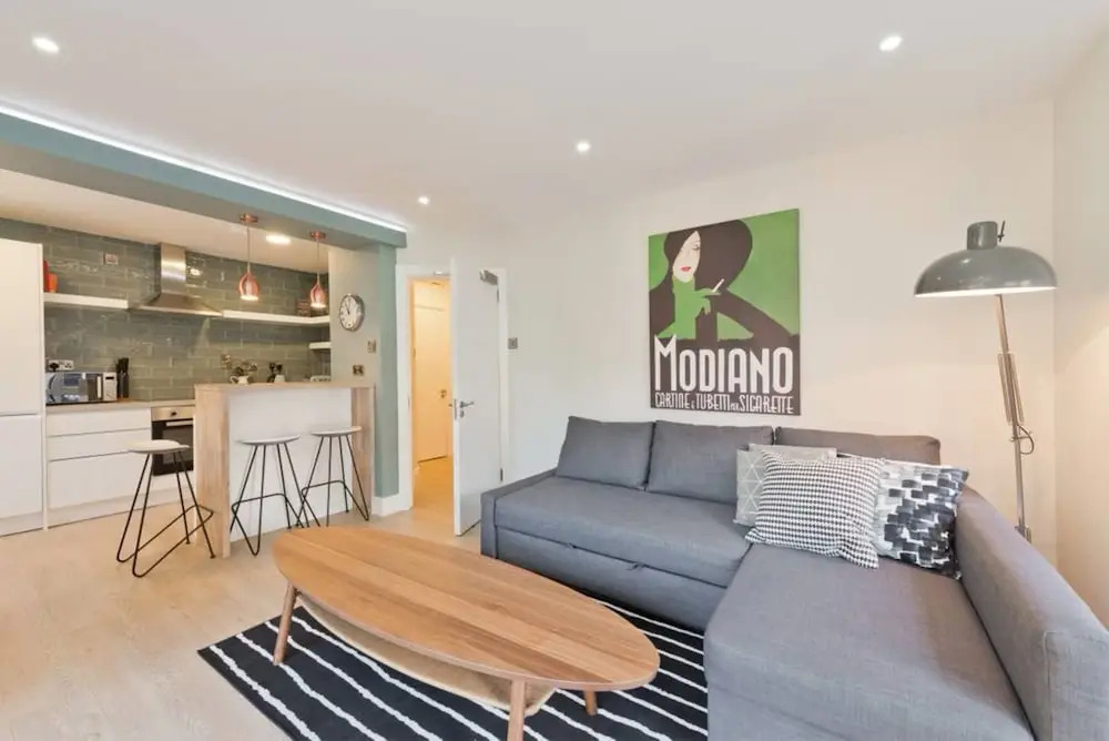 Central Dublin 2 Bedroom Apartment