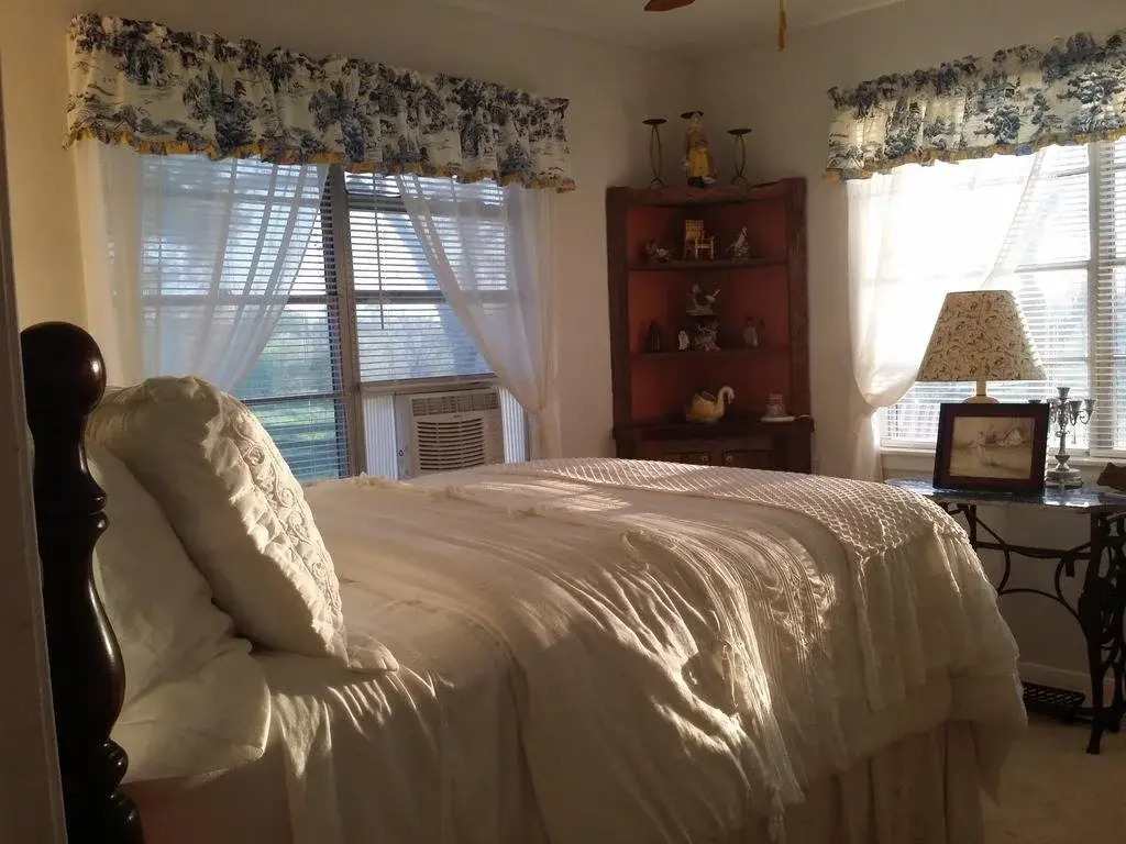 The Hoffmann Vacation Rental Bed & Breakfast