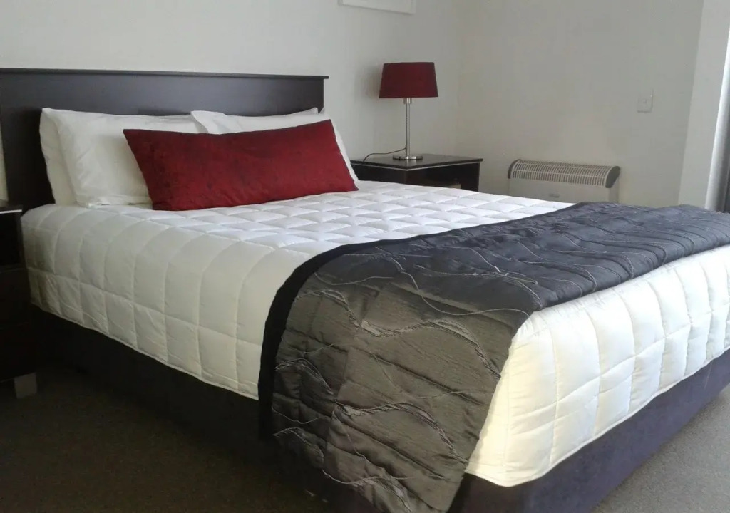 83 By The Sea Motor Lodge