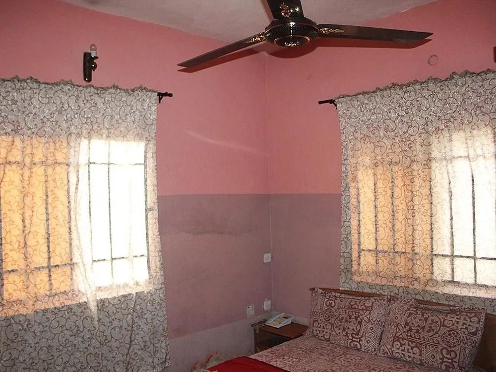 Banilux Guest House