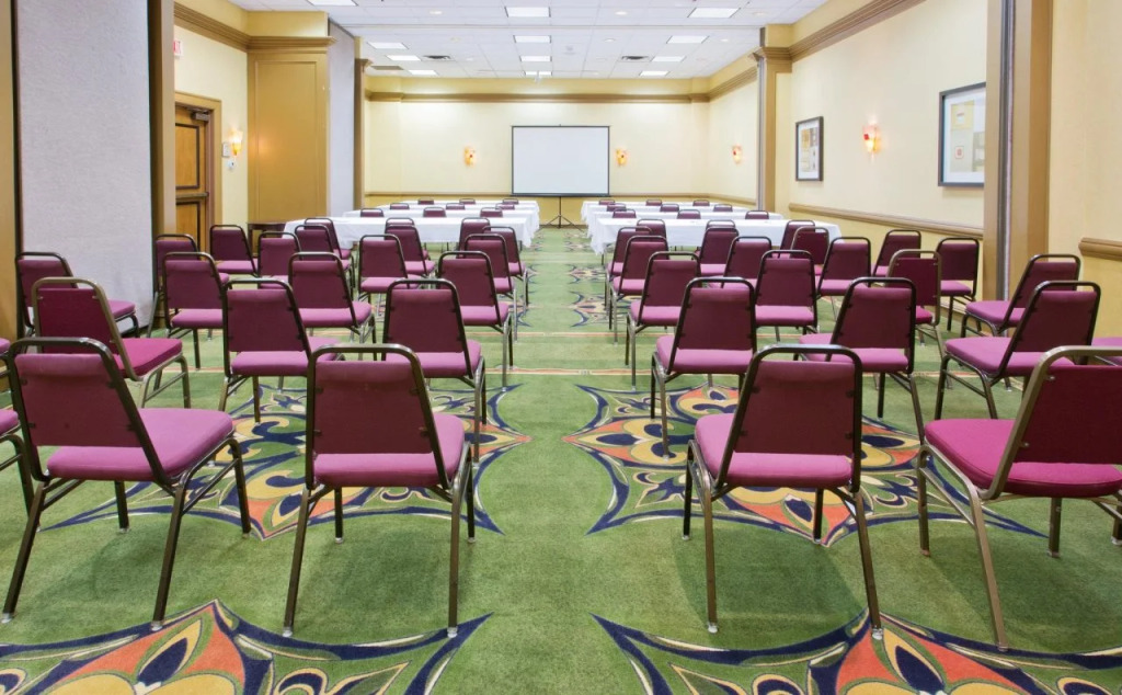 Holiday Inn Express Hotel & Suites Irving DFW Airport North by IHG