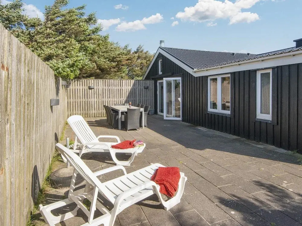 10 Person Holiday Home in Harboore-by Traum