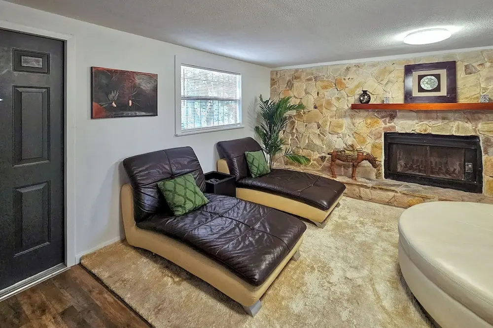 2 Mi to Cocoa Riverfront Park: Home w/ Patio!