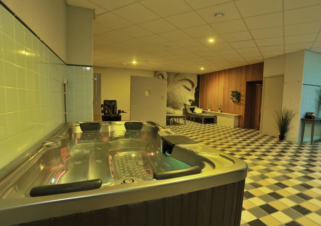 Отель Босшенхоофда Golden Tulip De Reiskoffer