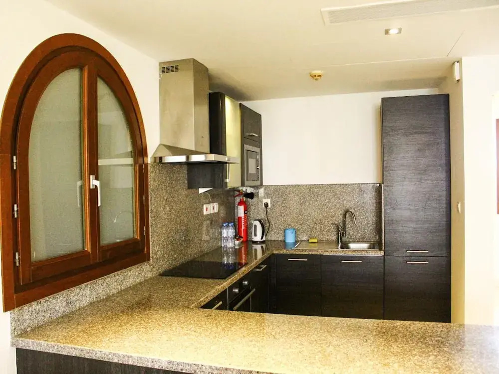 Coastal 2-bedroom Getaway