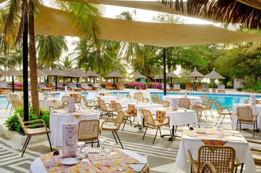 Royam Hotel