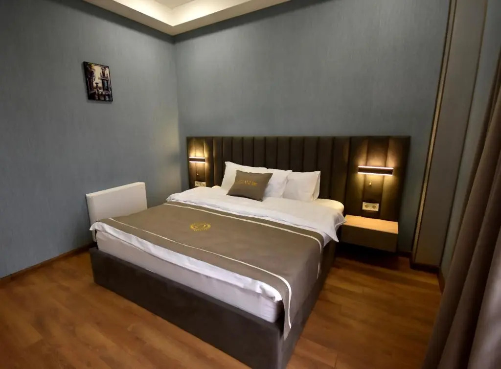 Отель DADIANI Inn