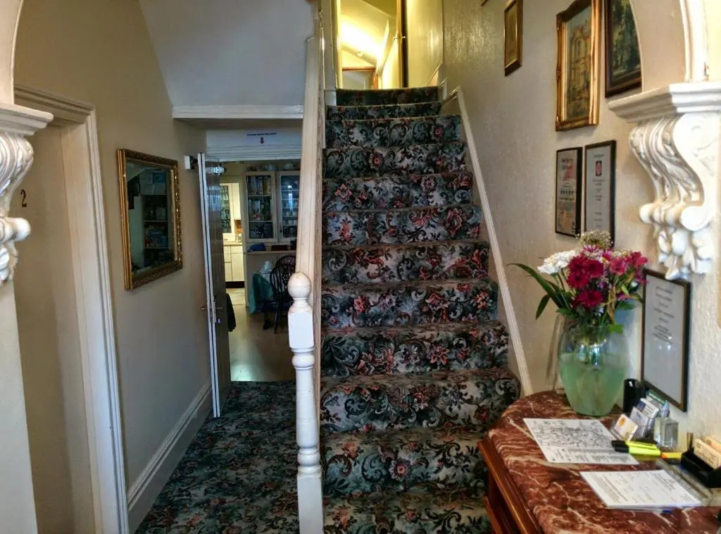 Acorn Guest House
