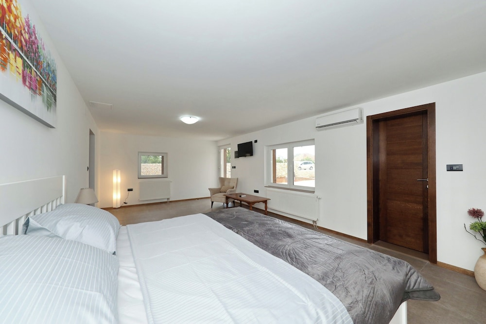 Villa Demare with Private Heated Pool