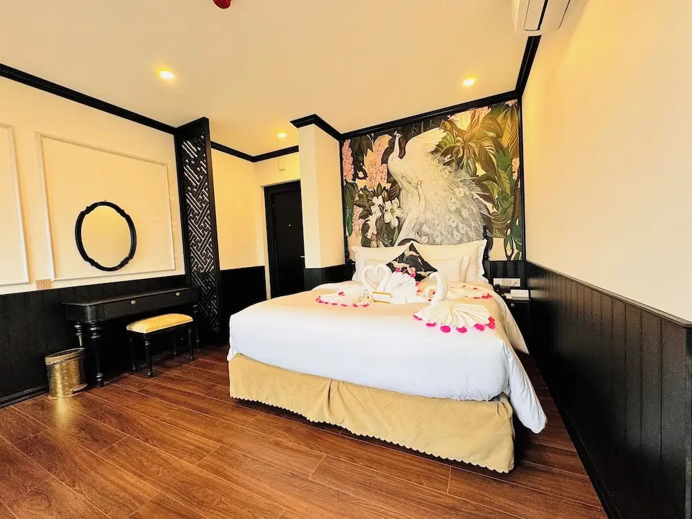 The ORCHID PREMIUM Hotel
