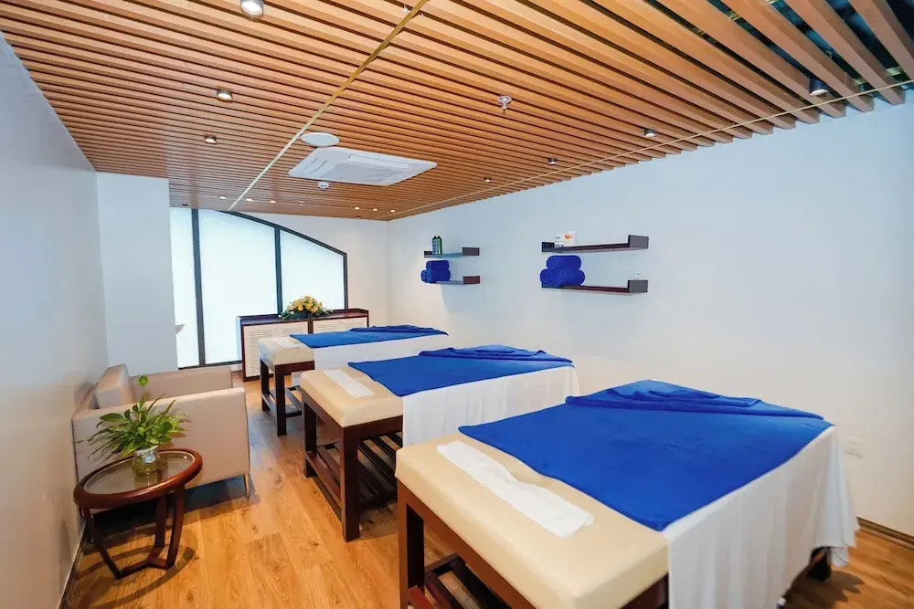 Beverly Hill Ha Long Villas and Apartments