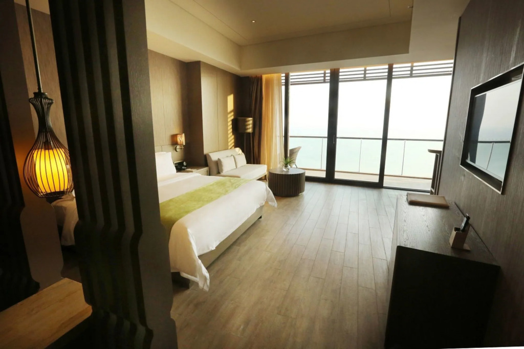 Qingdao Mangrove Tree Resort World - Red Coral Hotel