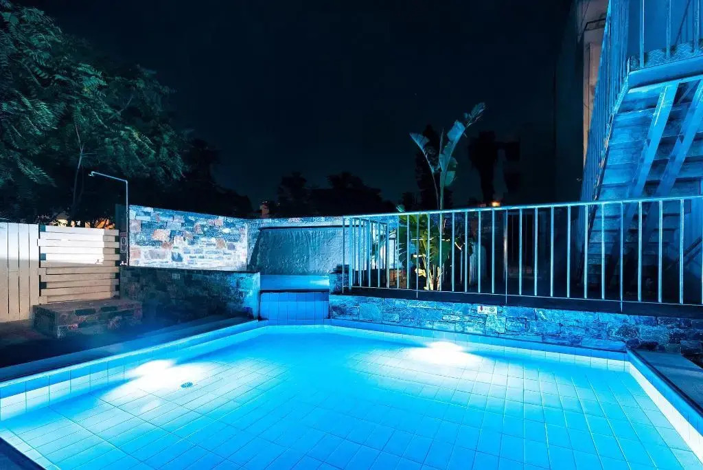 Pollis Hotel