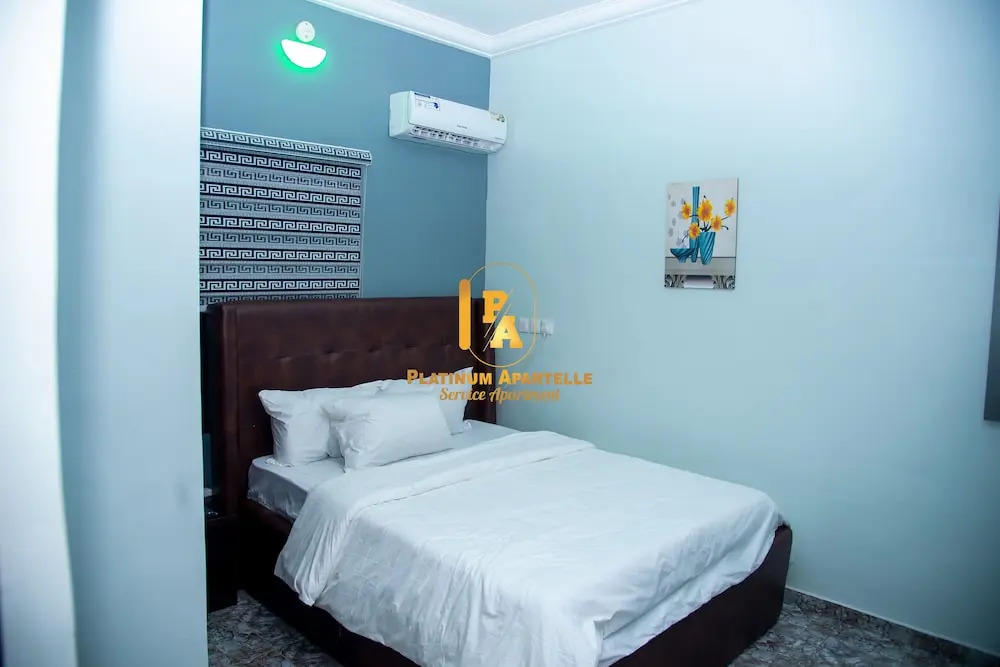 Platinum Apartelle