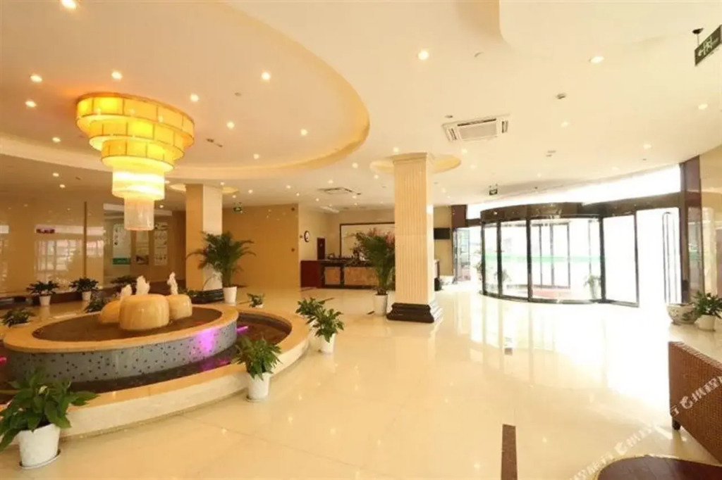 Vienna Classic Hotel (Hangzhou Huazhong South Road Subway Station)