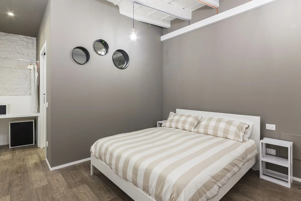 Rumi Rooms