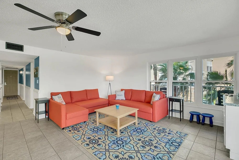 19610 Gulf Blvd Condo Unit 109 2 Bedrooms 2 Bathrooms Condo